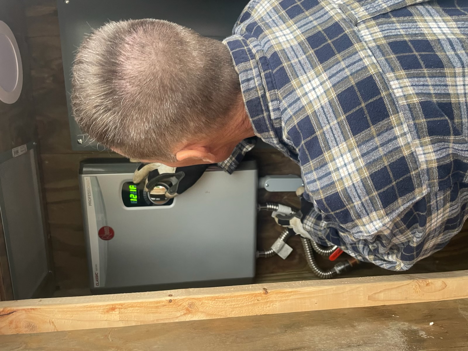 Expert water heater service by licensed contractor